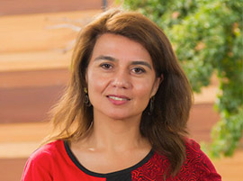 Académica Claudia Cerfogli