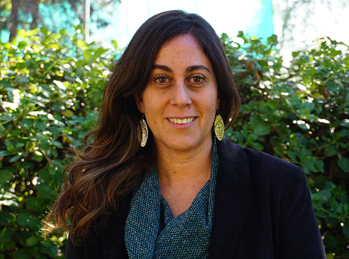 Académica Lucía Núñez