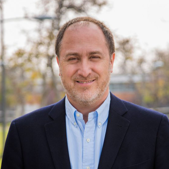 Académico Roberto González Gutiérrez
