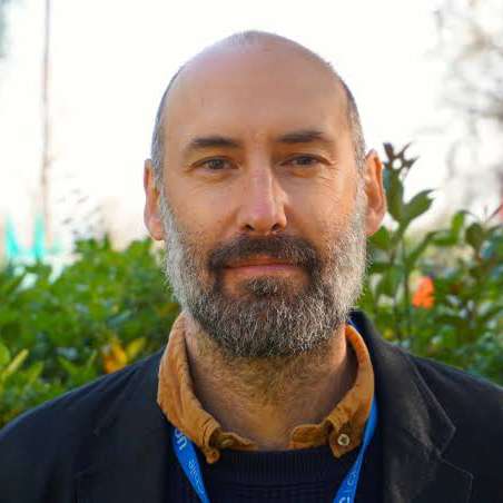 Académico Alex Behn