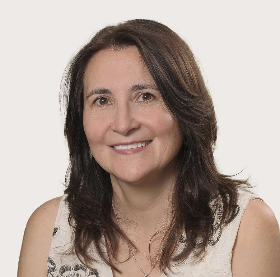 Académica María Pía Santelices