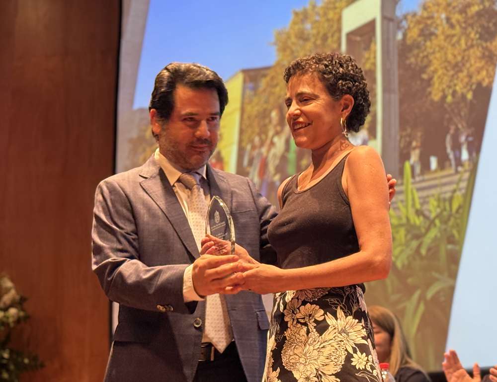 ALEJANDRA CORTÁZAR